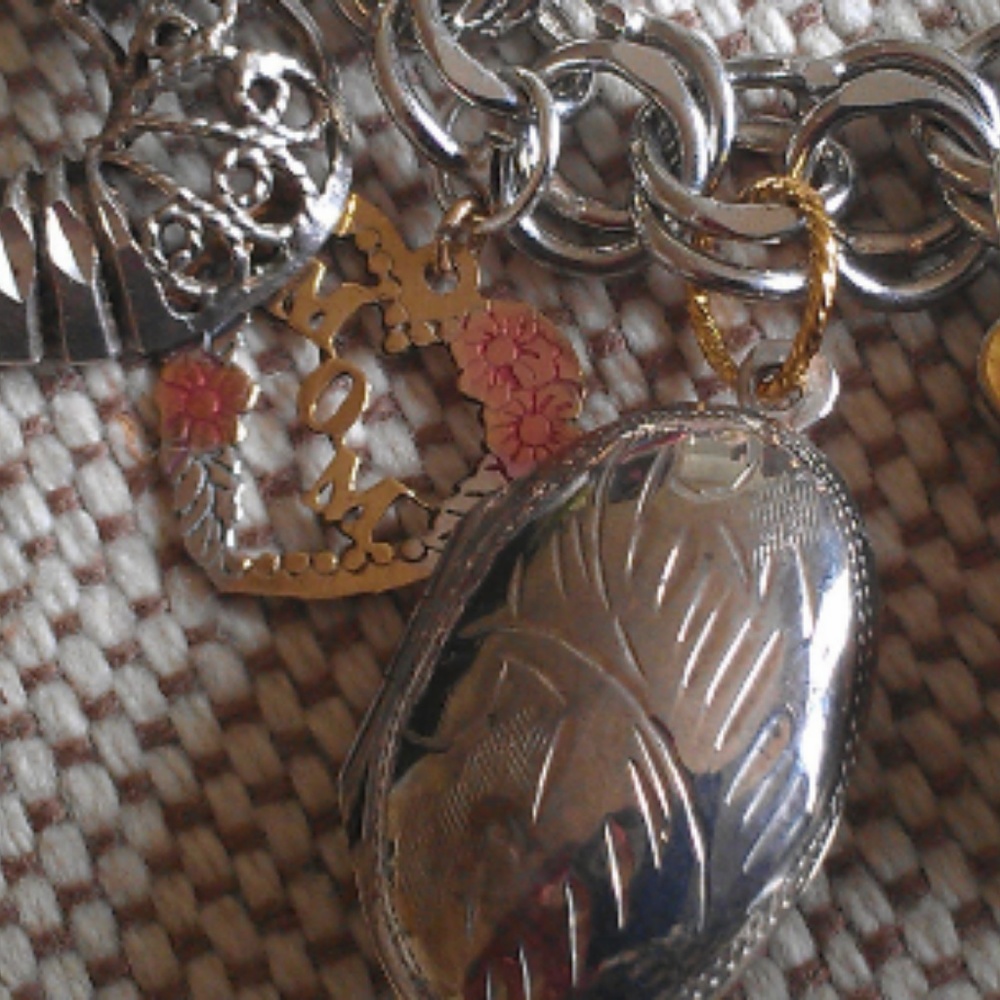 ღ♥Vintage 14 kt diamonds 925 puffy heart bracelet - Picture 3 of 4
